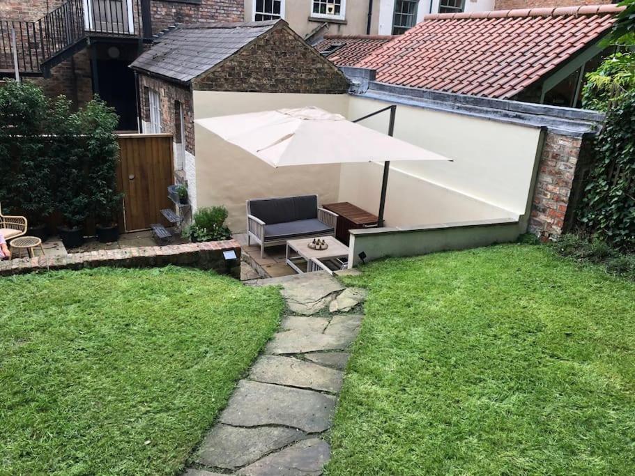 Garden House Villa York Exterior foto